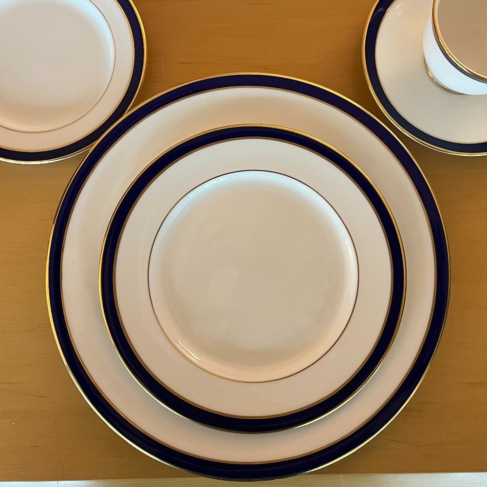 Lenox Federal Cobalt Fine Bone China 5 Piece Set Classics Collection - Preowned - Picture 3 of 5